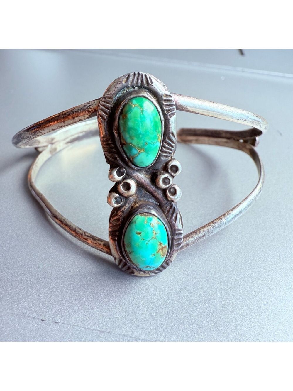 Native American Harvey Era Early Navajo Turquoise Cuff Sterling Silver Bracelet